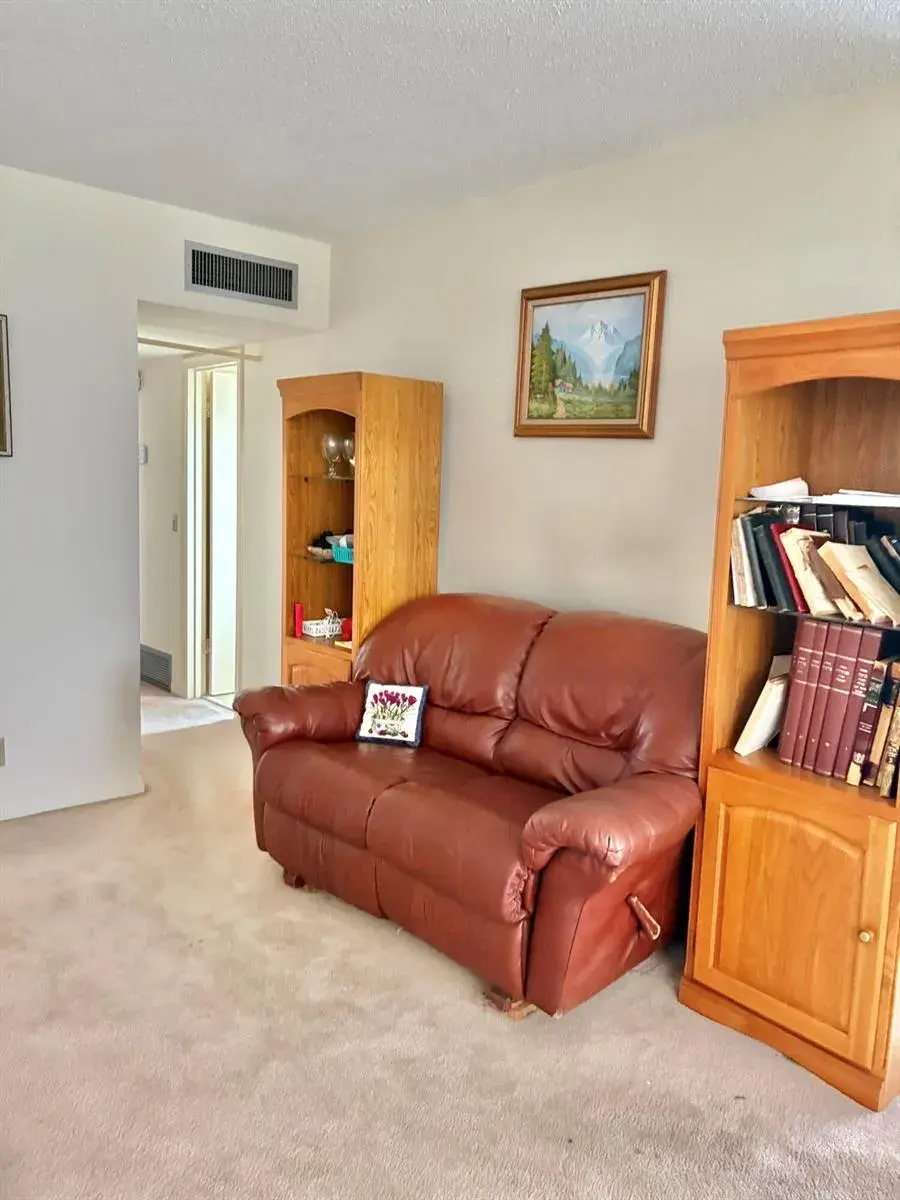 205 Salisbury I, West Palm Beach FL 33417