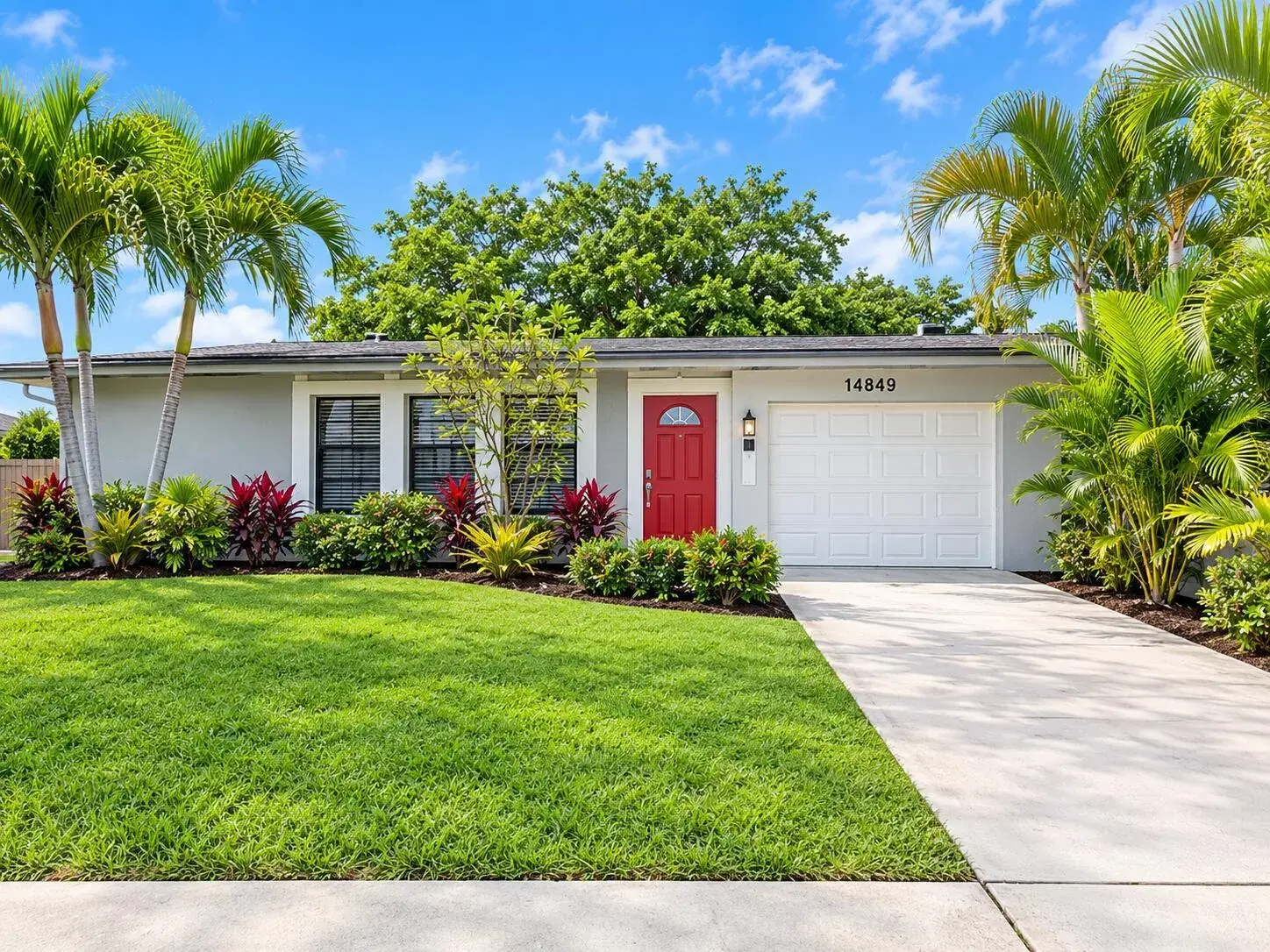 2 bedroom 2 bath Residential for sale at 14849 Wood Lodge Lane, Delray Beach FL 33484