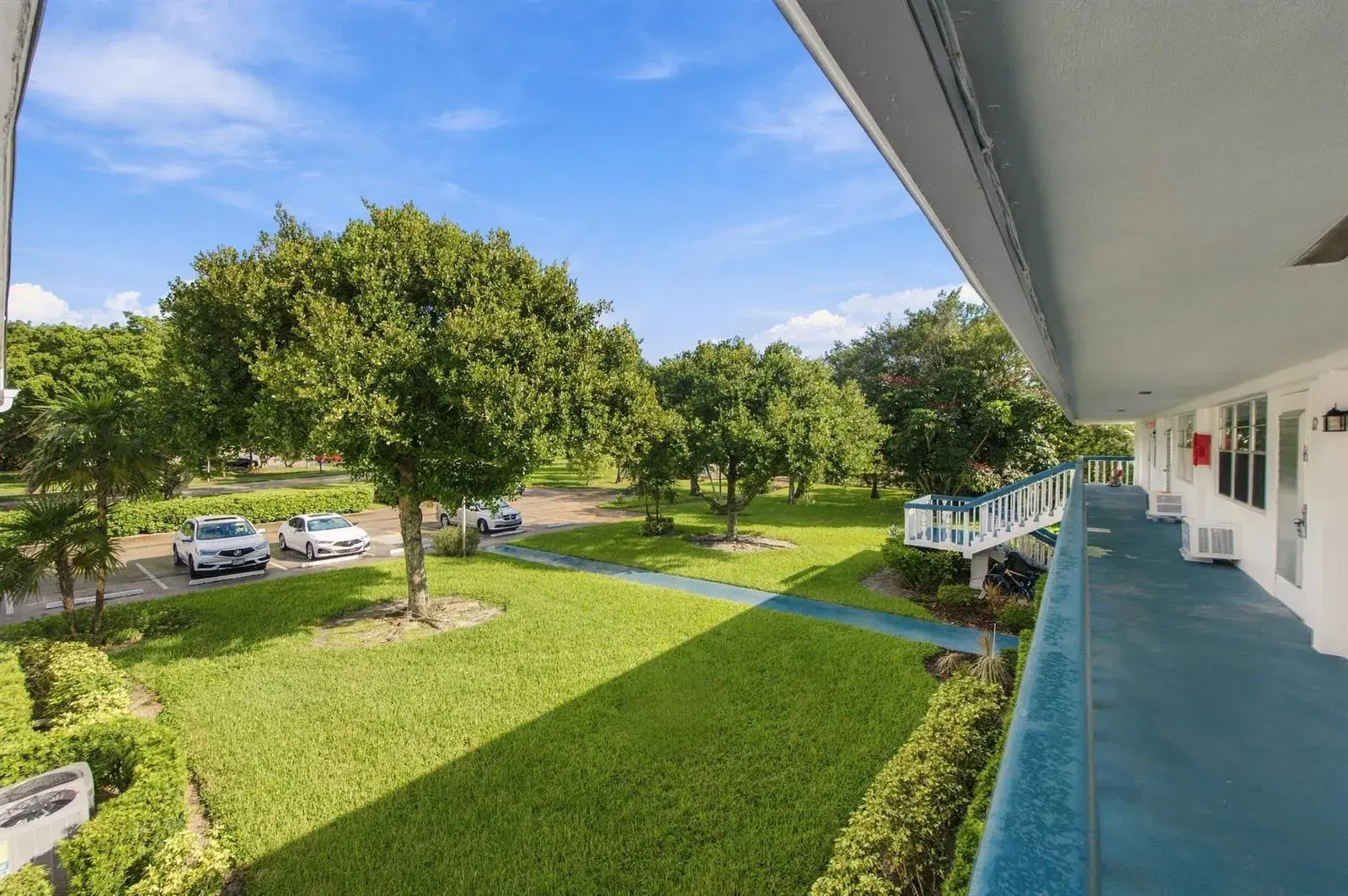 1 bedroom 1 bath Residential for sale at 62 OAKRIDGE E # 62, Deerfield Beach FL 33442