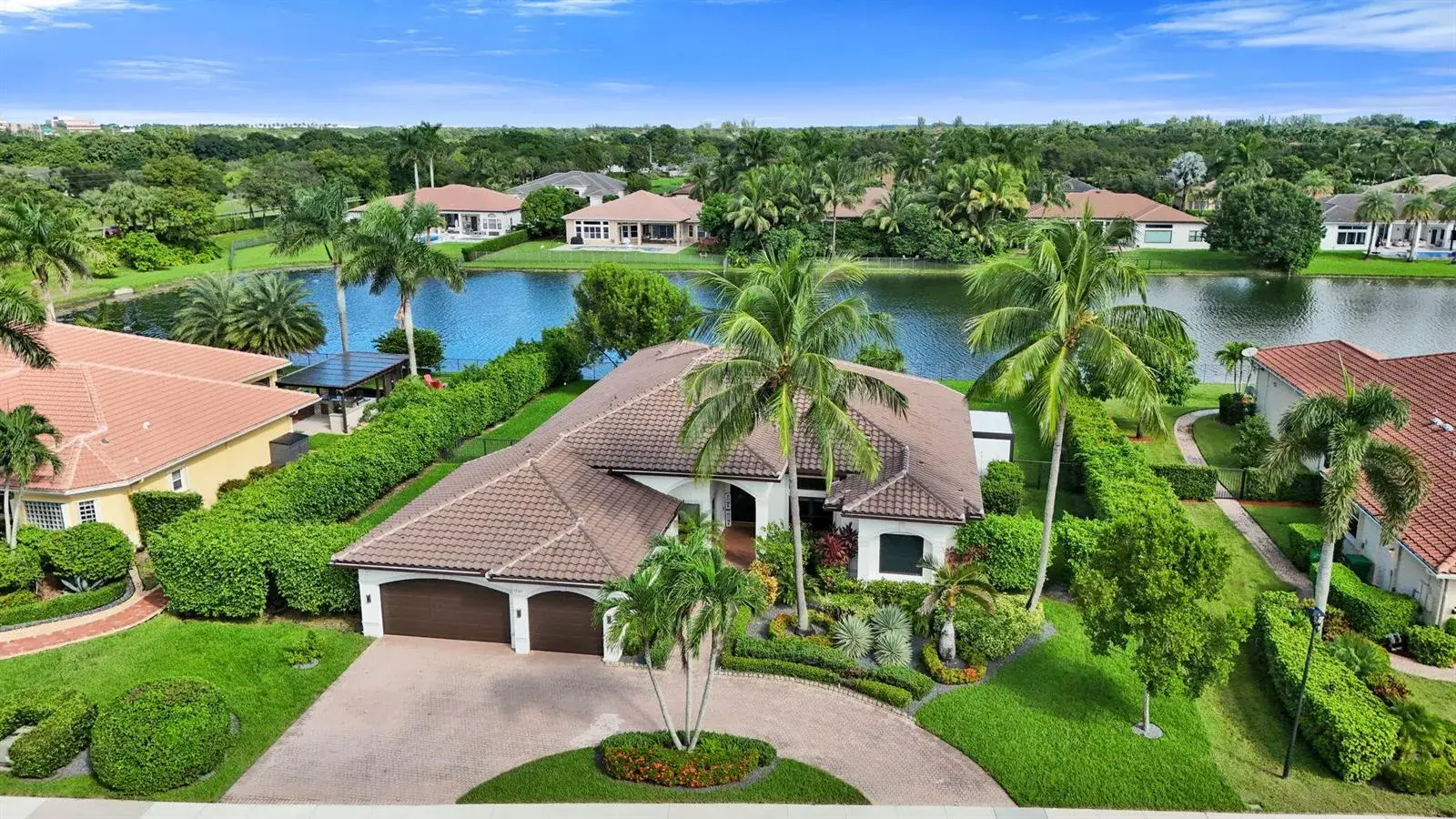 5 bedroom 4 bath Residential for sale at 15311 SW 38th Street, Davie FL 33331