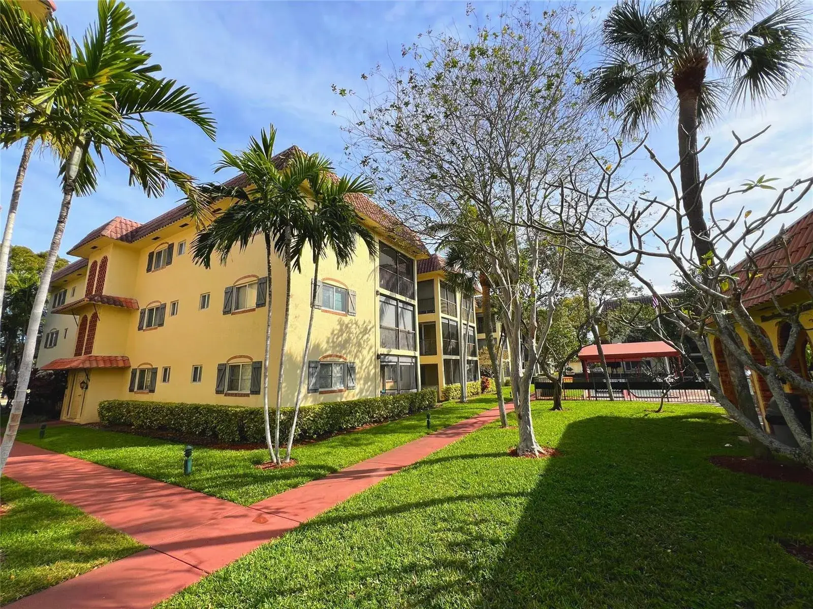 2 bedroom 2 bath Residential for sale at 259 S CYPRESS Road # 542, Pompano Beach FL 33060