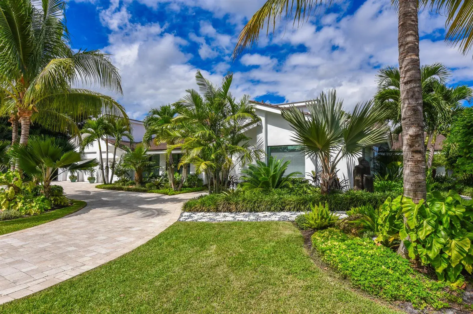 4561 OAK TREE Court, Delray Beach FL 33445