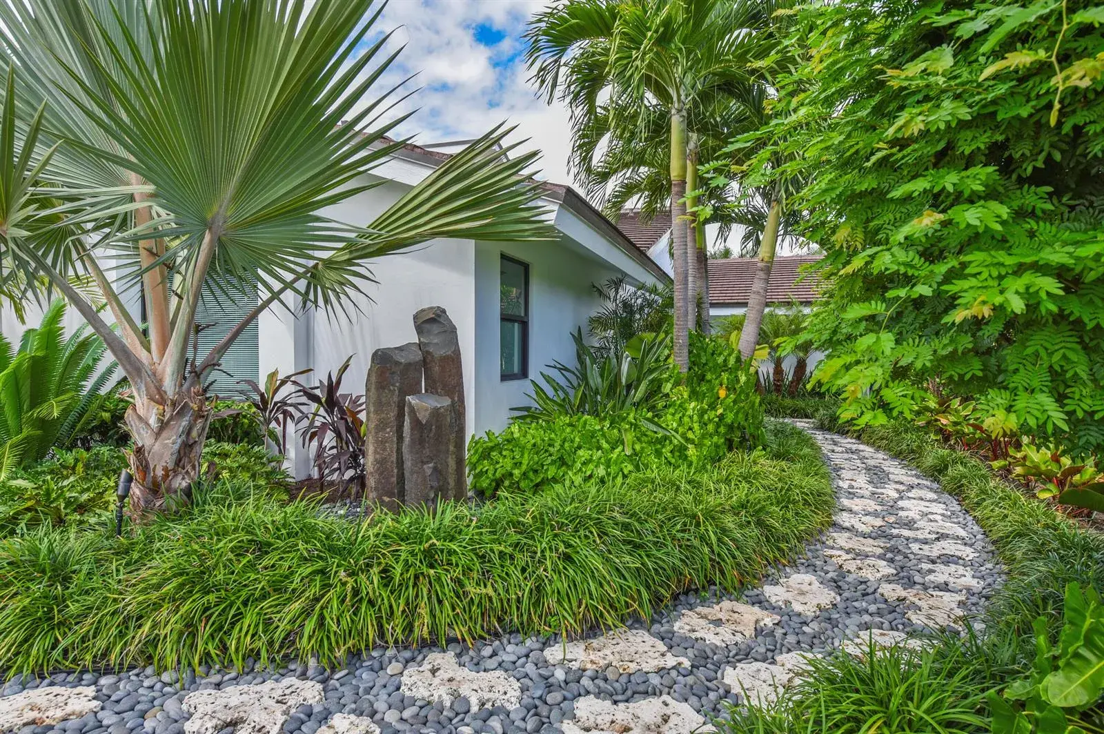4561 OAK TREE Court, Delray Beach FL 33445