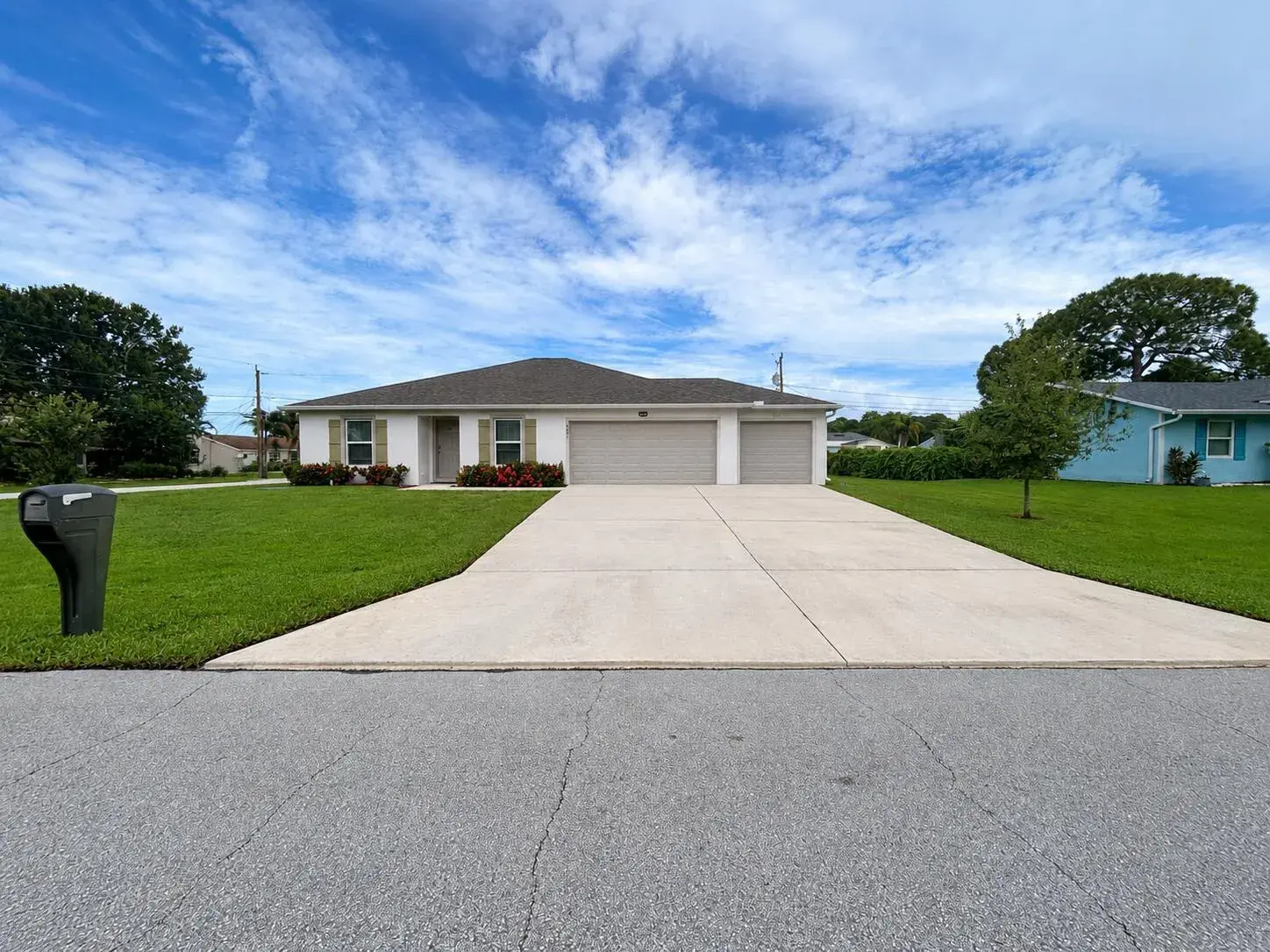 3 bedroom 2 bath Residential for sale at 2301 SE SURREY Place, Port St. Lucie FL 34952