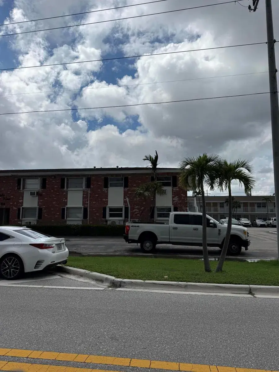 810 Lake Shore Drive # 46, Lake Park FL 33403