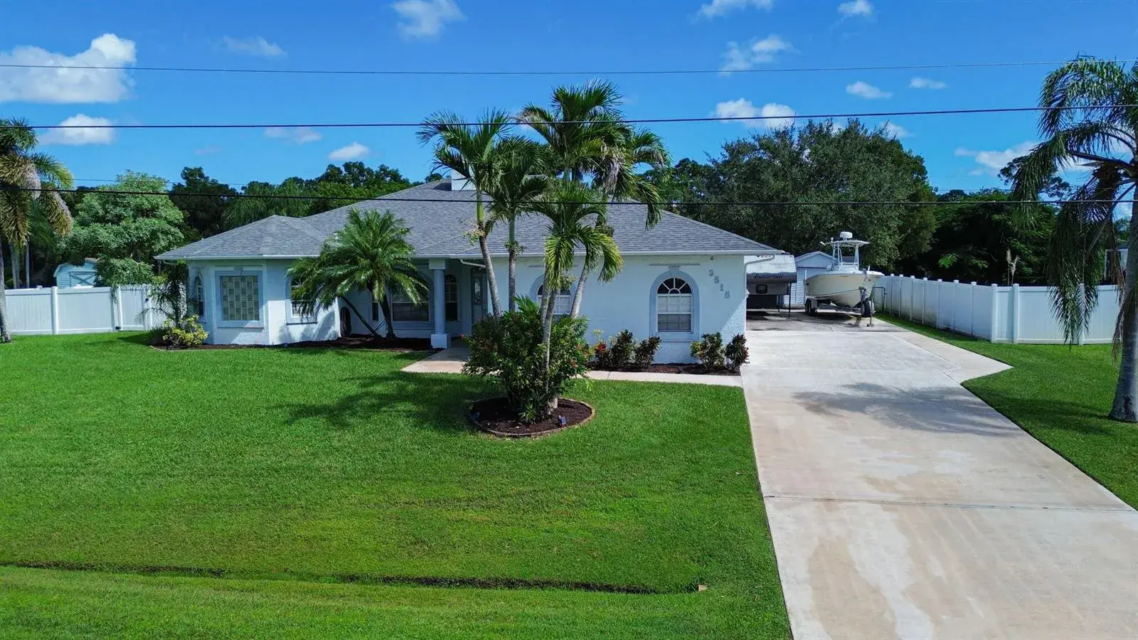 3 bedroom 3 bath Residential for sale at 3515 SW Macon Road, Port St. Lucie FL 34953