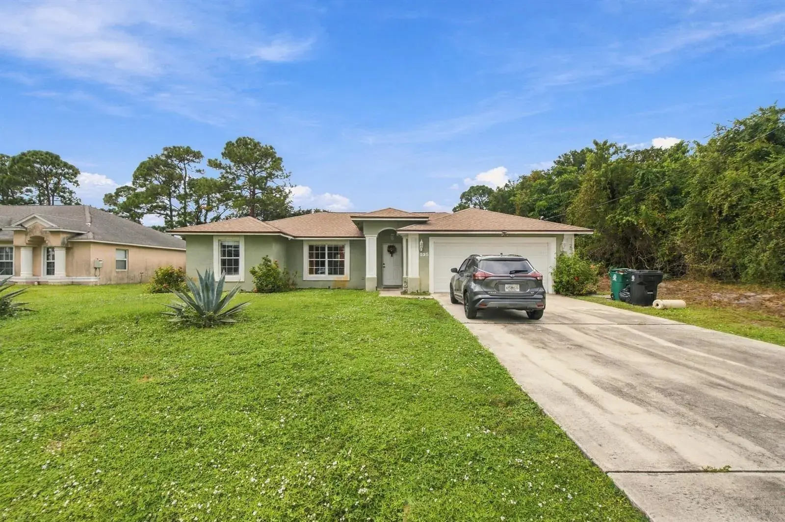 3 bedroom 2 bath Residential for sale at 325 SE THORNHILL Drive, Port St. Lucie FL 34983