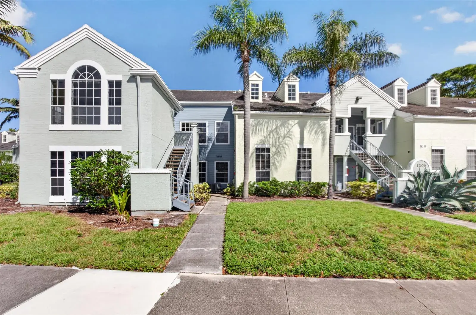 2 bedroom 2 bath Residential for sale at 1205 Crystal Way # A, Delray Beach FL 33444