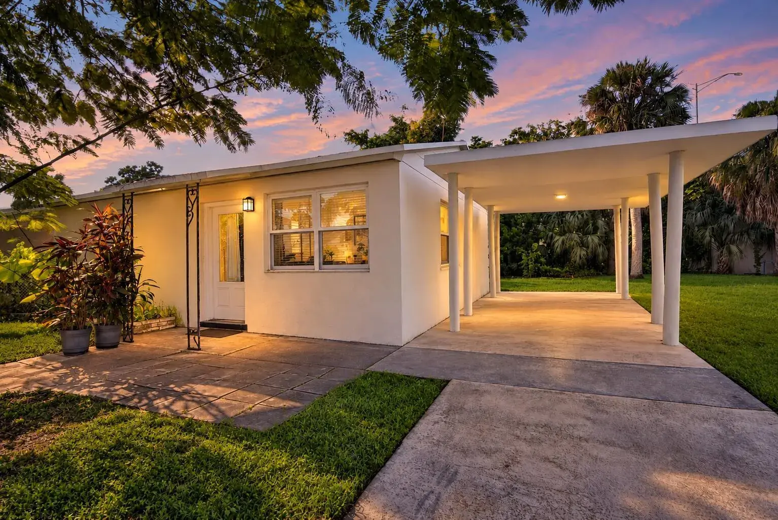 1340 Longwood Street, West Palm Beach FL 33401