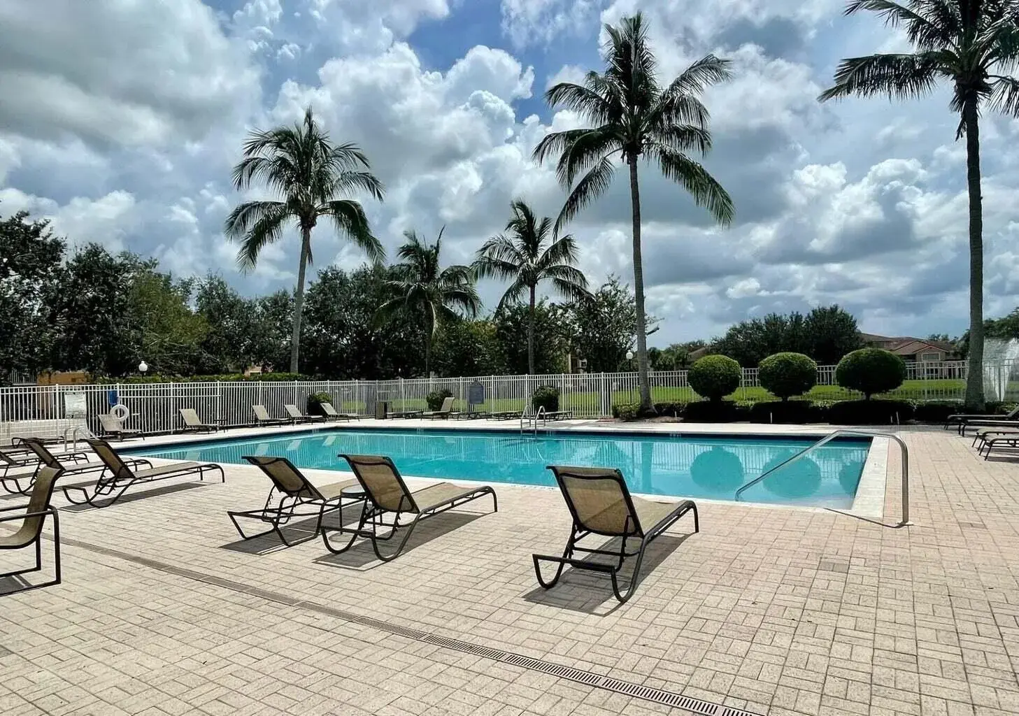 221 SW PALM Drive # 104, Port St. Lucie FL 34986