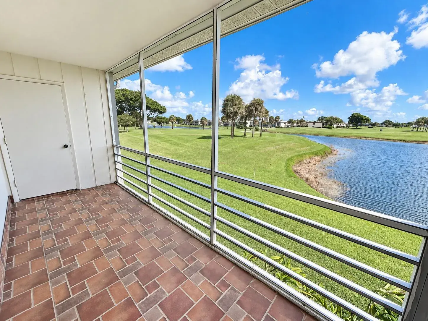 2 bedroom 2 bath Residential for sale at 323 FLANDERS G Drive, Delray Beach FL 33484
