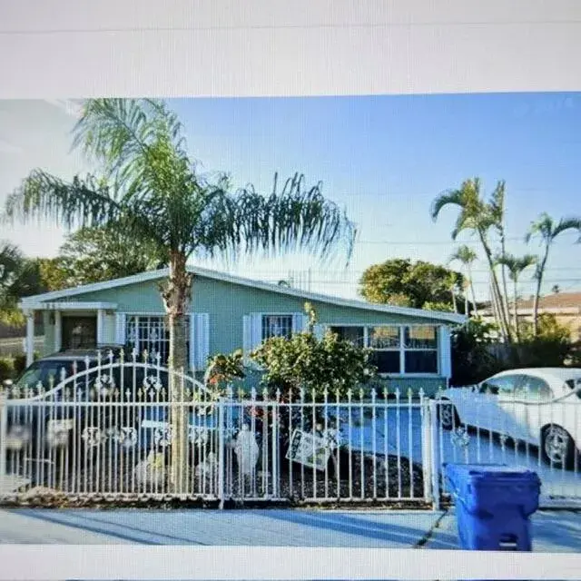 2 bedroom 1 bath Residential for sale at 1001 W 4TH Street, Riviera Beach FL 33404