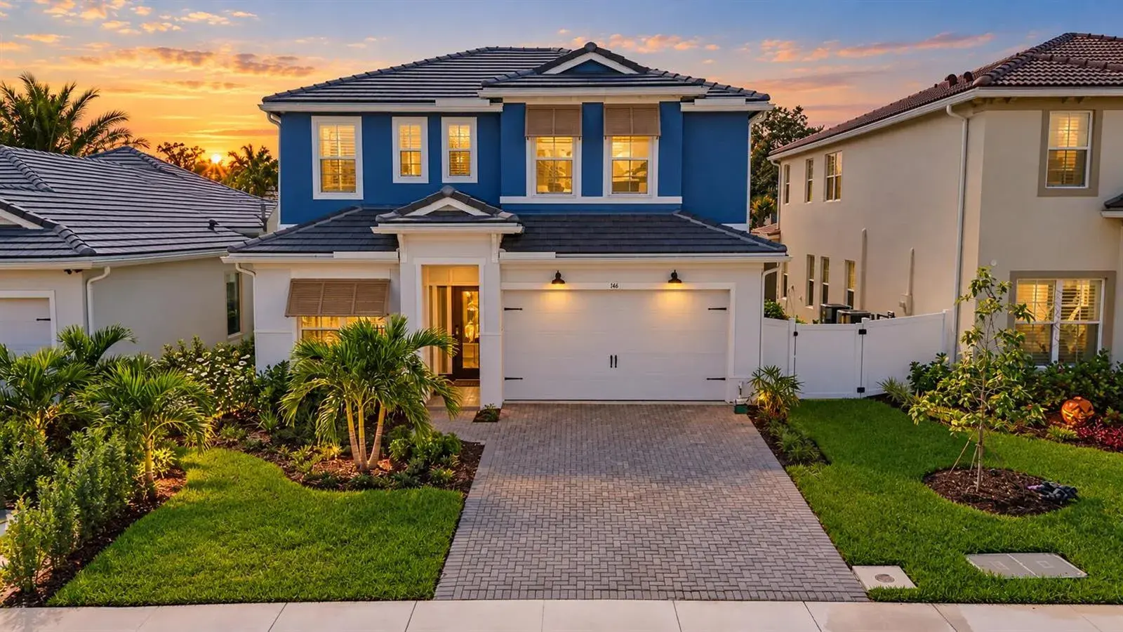 5 bedroom 3 bath Residential for sale at 146 Parkside Way, Royal Palm Beach FL 33414