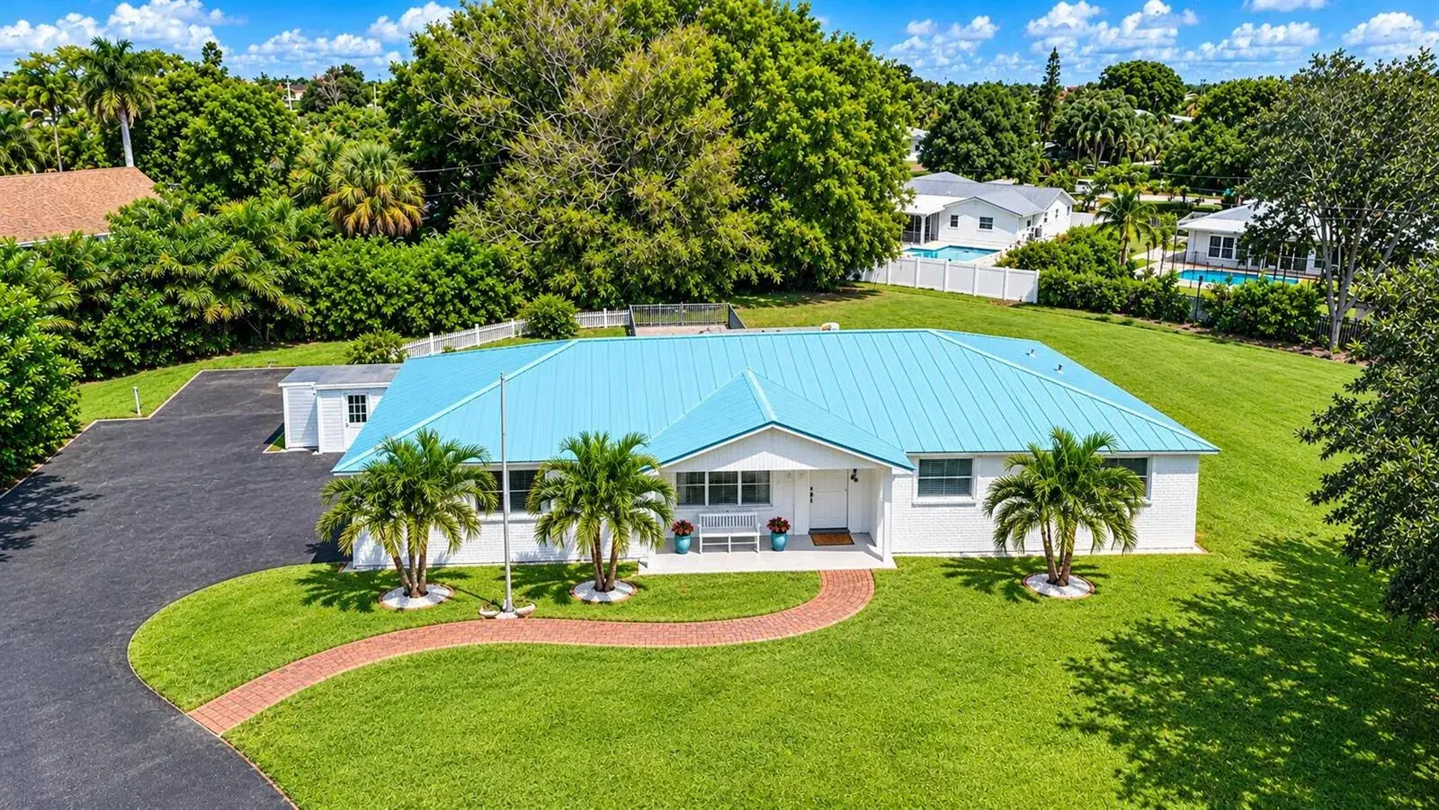3 bedroom 2 bath Residential for sale at 1222 NW GREEN PINE Lane, Stuart FL 34994