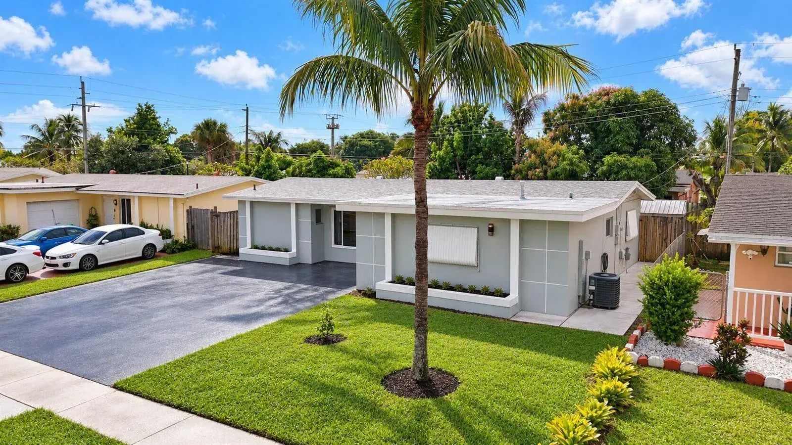 2 bedroom 2 bath Residential for sale at 6420 NW 29th Street, Sunrise FL 33313