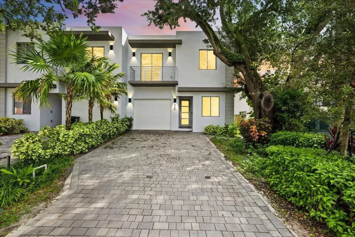 828 SW 30TH Street, Fort Lauderdale FL 33315