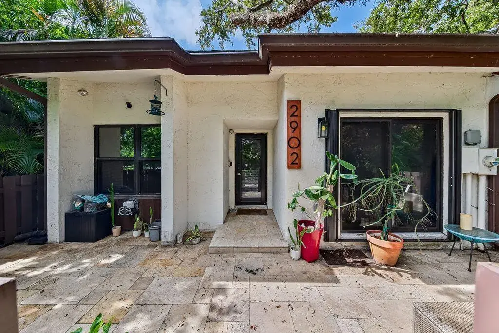 2902 N 33rd Terrace, Hollywood FL 33021