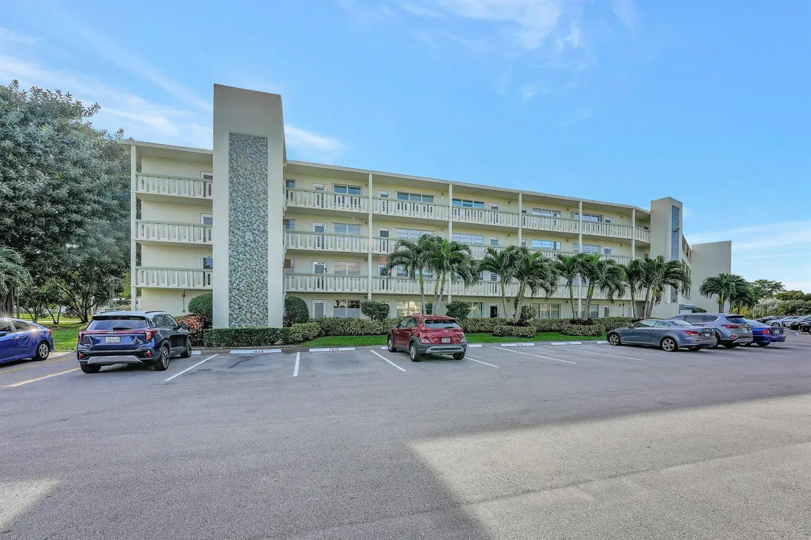 1 bedroom 1 bath Residential for sale at 3005 Cambridge A, Deerfield Beach FL 33442