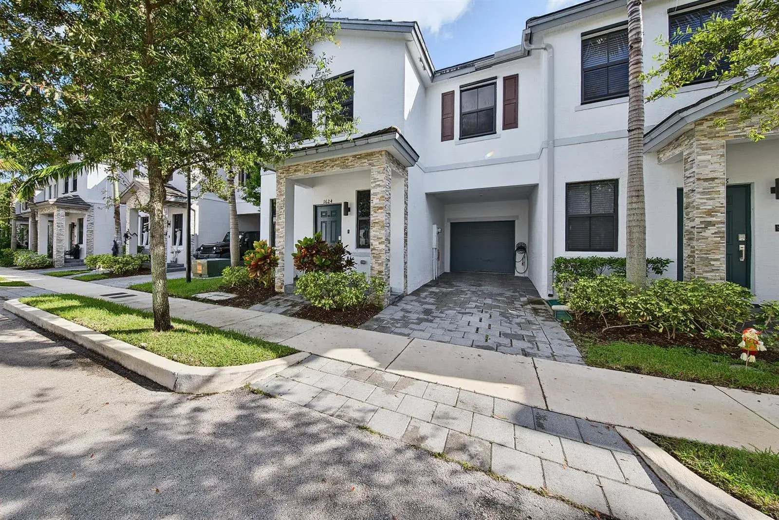 4 bedroom 2 bath Residential for sale at 1624 SW 29TH Street, Fort Lauderdale FL 33315