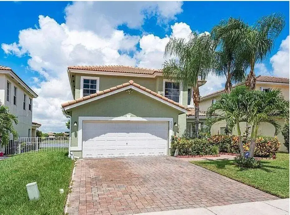 3 bedroom 2 bath Residential for sale at 6207 ADRIATIC Way, West Palm Beach FL 33413