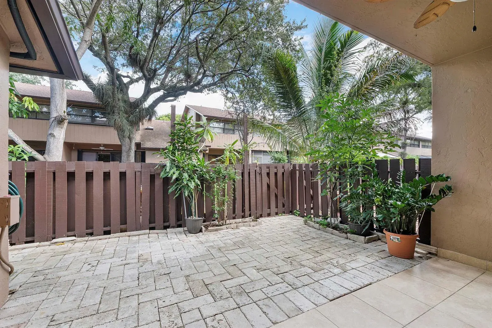 7780 NW 79TH Avenue # F2, Tamarac FL 33321