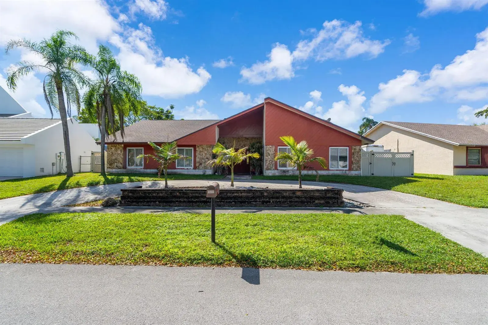 5 bedroom 3 bath Residential for sale at 7000 NW 49TH Street, Lauderhill FL 33319