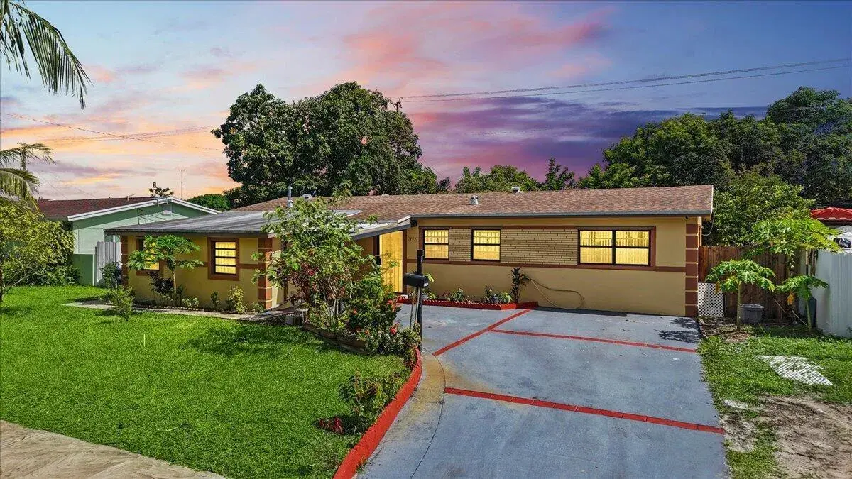 18921 NW 24th Avenue, Miami Gardens FL 33056