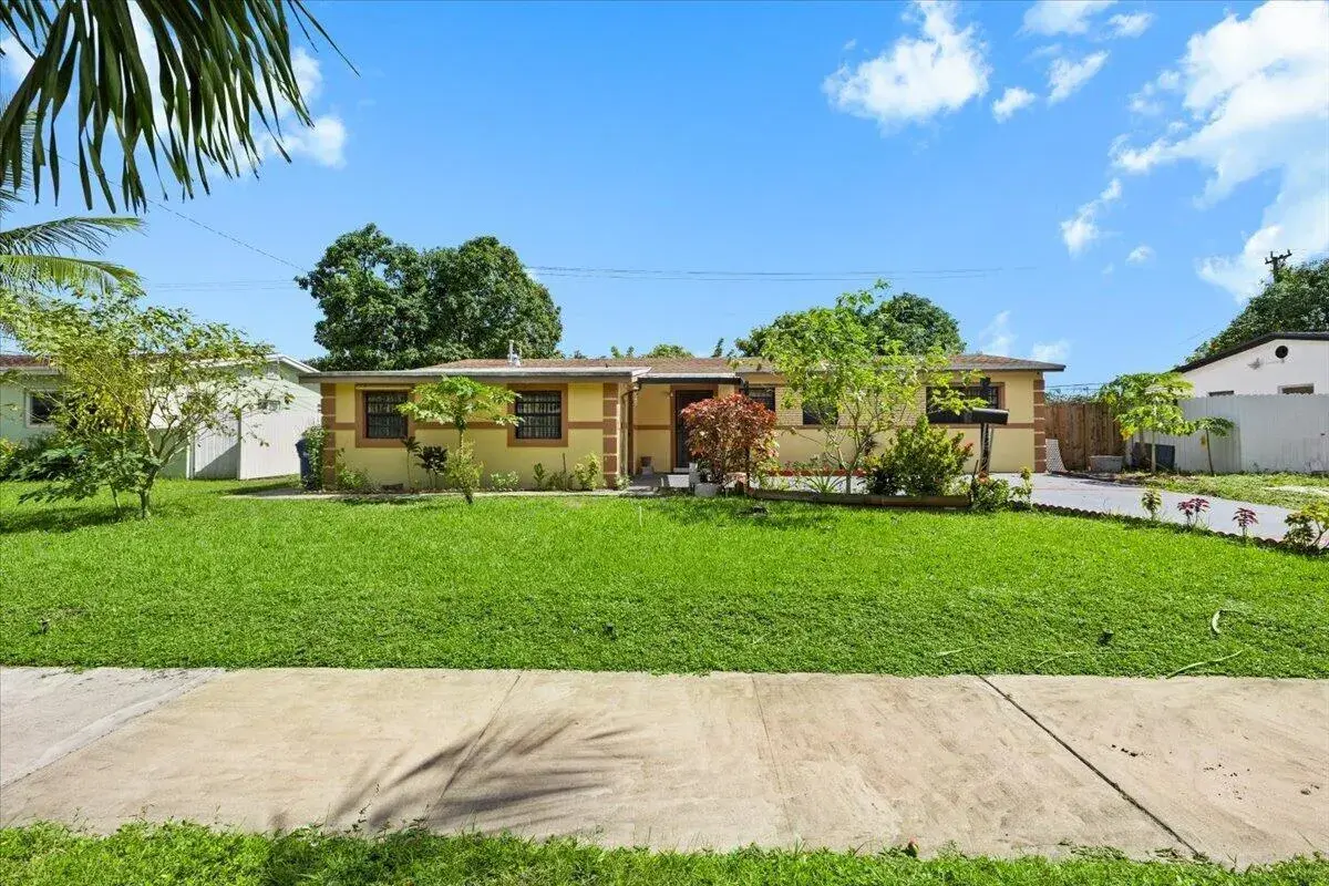 18921 NW 24th Avenue, Miami Gardens FL 33056