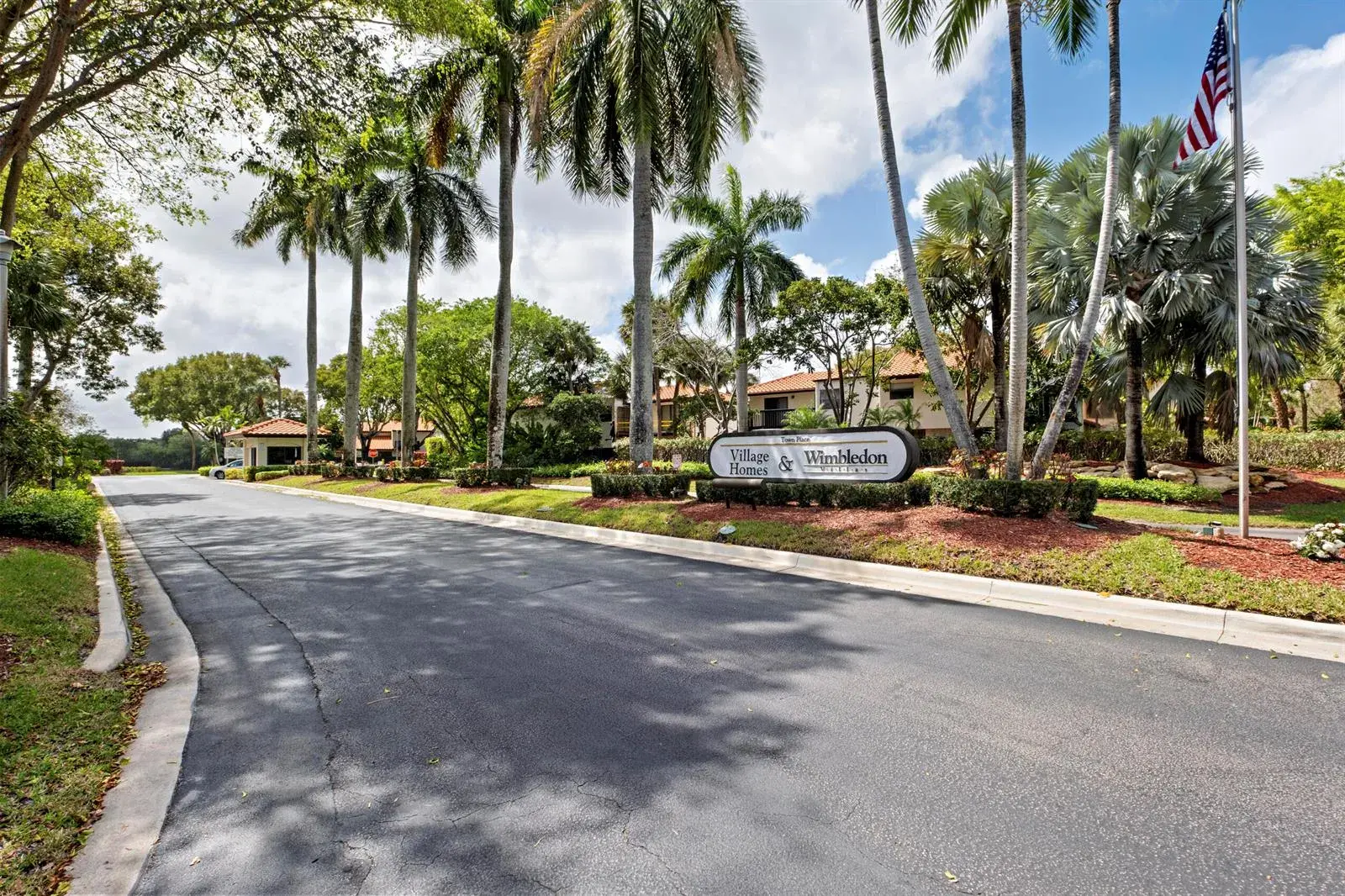 2 bedroom 2 bath Residential for sale at 5803 Fox Hollow Drive # B, Boca Raton FL 33486