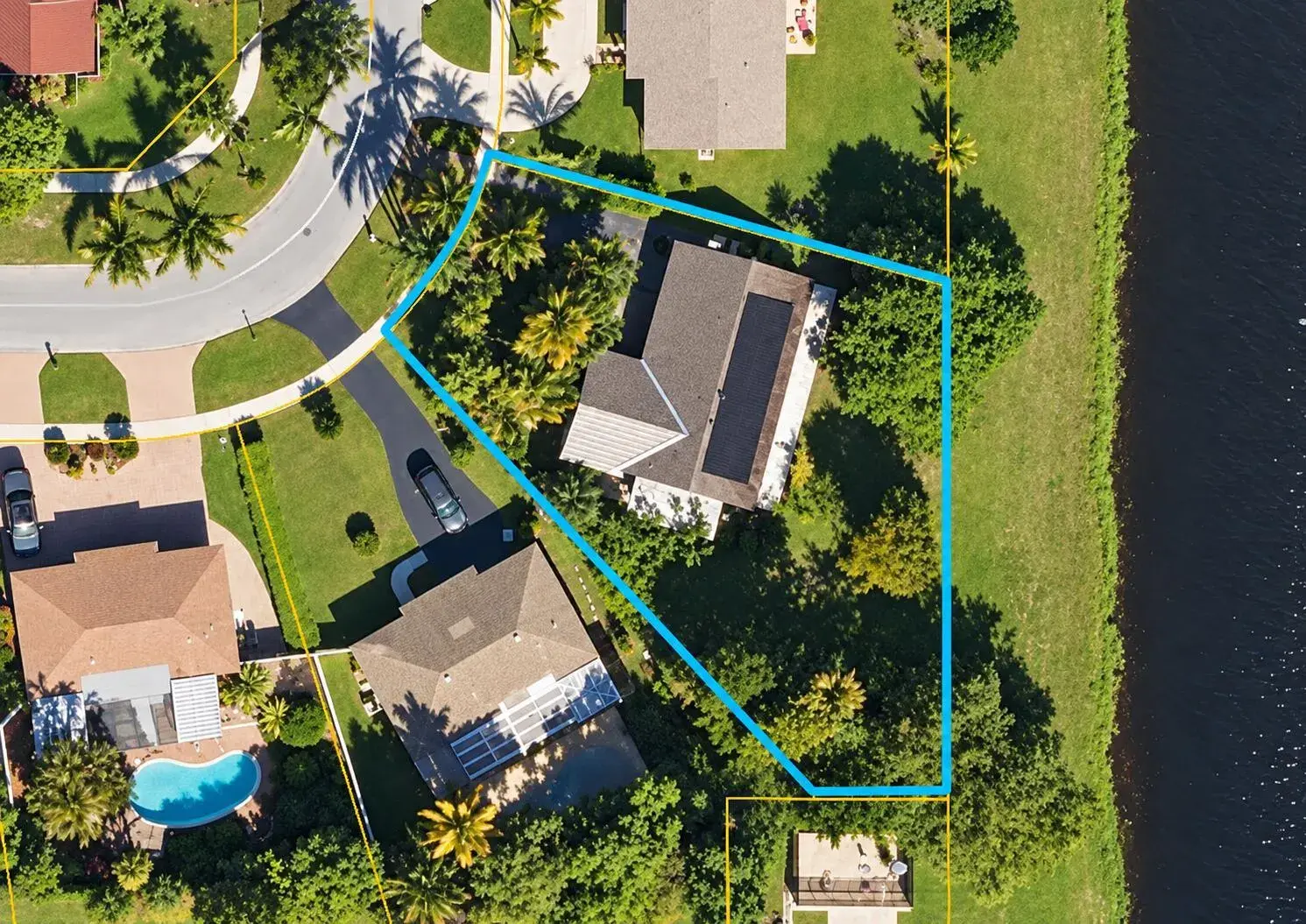 3 bedroom 2 bath Residential for sale at 19686 Carolina Circle, Boca Raton FL 33434