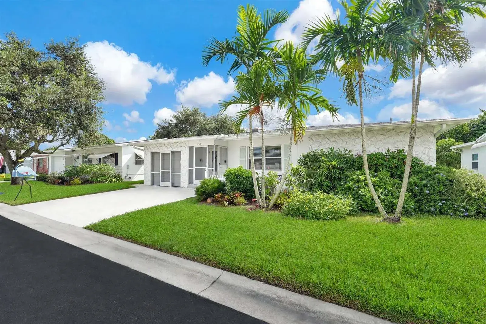 2 bedroom 2 bath Residential for sale at 1050 NW 73RD Terrace, Margate FL 33063