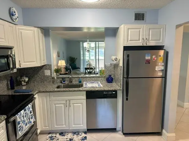 2 bedroom 2 bath Residential for sale at 260 NW 76th Avenue # 108, Margate FL 33063