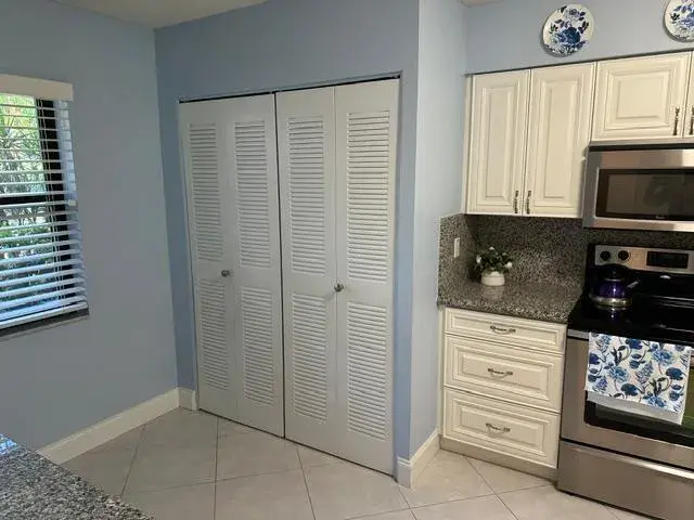 260 NW 76th Avenue # 108, Margate FL 33063