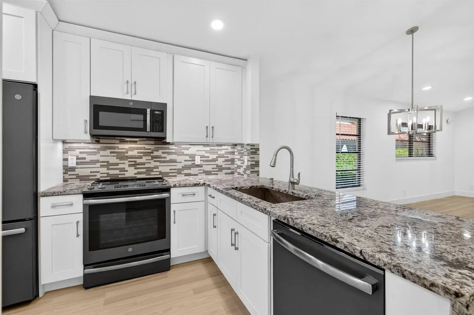6235 Kings Gate Circle, Delray Beach FL 33484