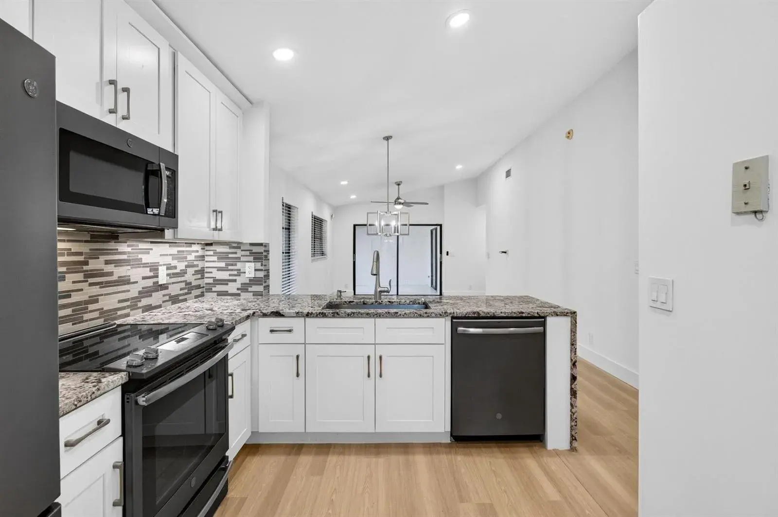 6235 Kings Gate Circle, Delray Beach FL 33484