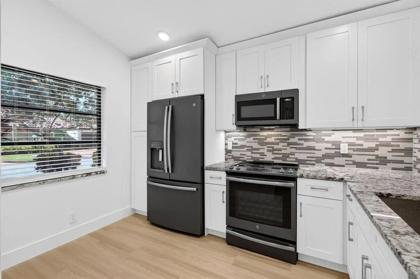 6235 Kings Gate Circle, Delray Beach FL 33484