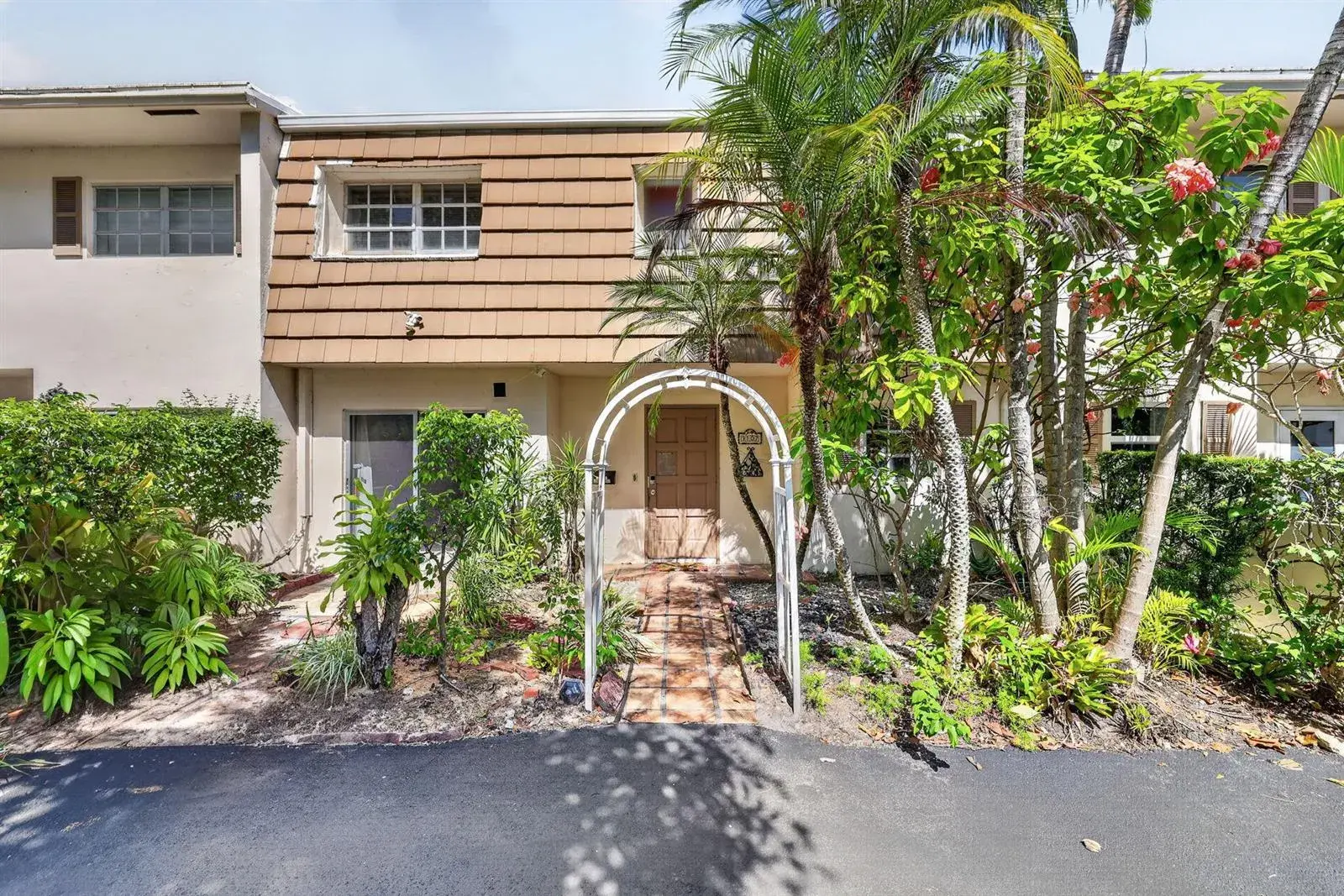 3 bedroom 2 bath Residential for sale at 3107 N Palm Aire Drive, Pompano Beach FL 33069