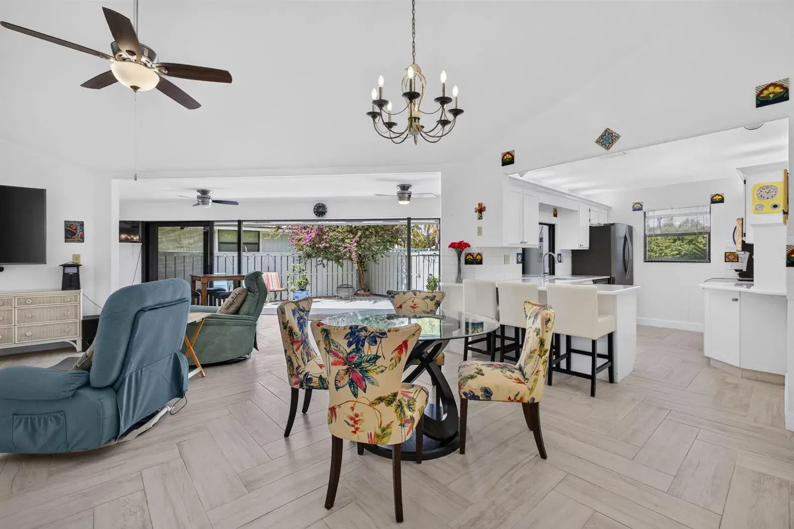 2 bedroom 2 bath Residential for sale at 1127 E SEMINOLE Avenue # 15D, Jupiter FL 33477