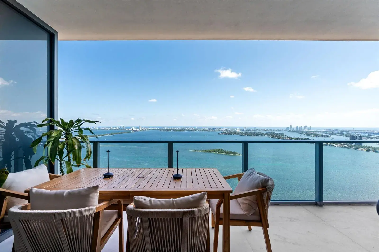 700 NE 24TH Street # 4304, Miami FL 33137