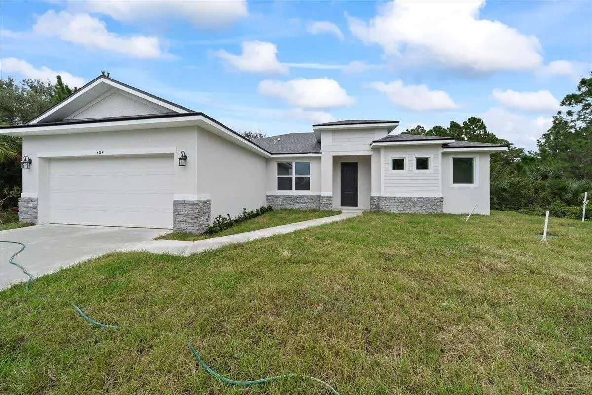 4 bedroom 2 bath Residential for sale at 625 Russ Road, Fort Pierce FL 34982