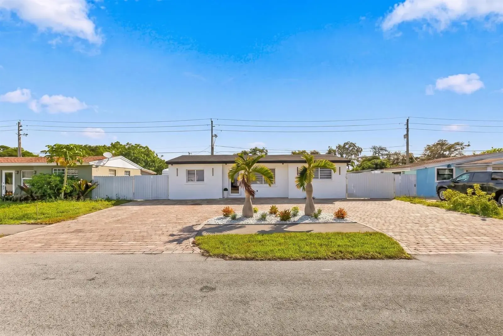 148 Browning E, West Palm Beach FL 33406
