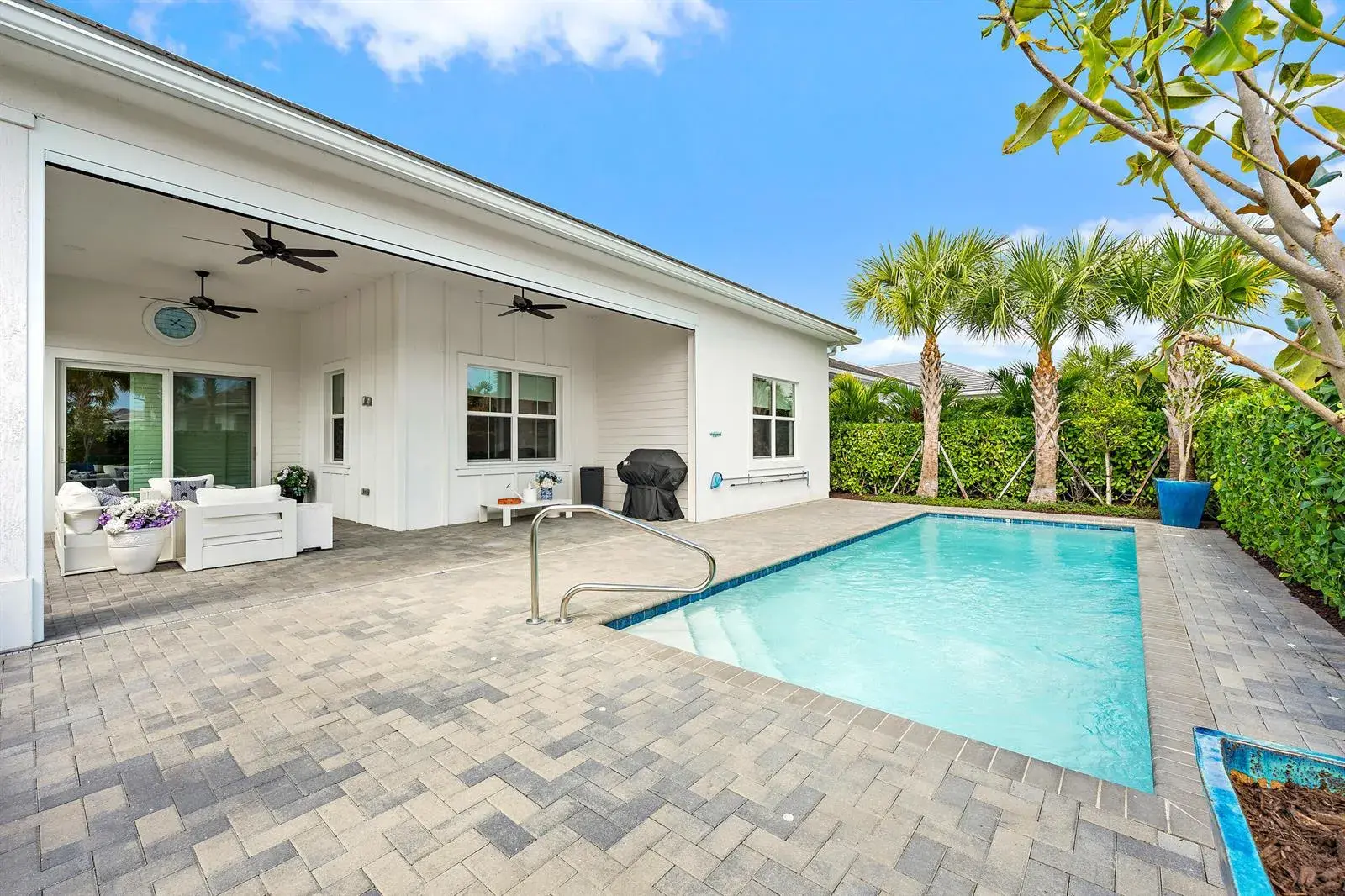 10038 Regency Way, Palm Beach Gardens FL 33412
