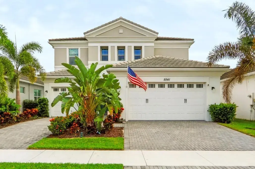 4 bedroom 2 bath Residential for sale at 5541 MACOON Way, Westlake FL 33470