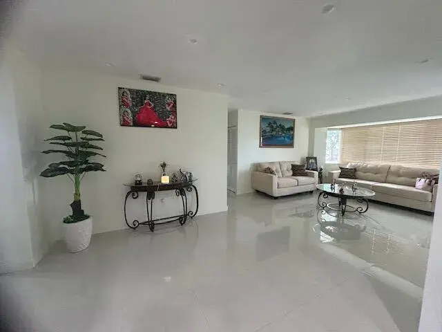 8555 NW 175TH Street, Hialeah FL 33015