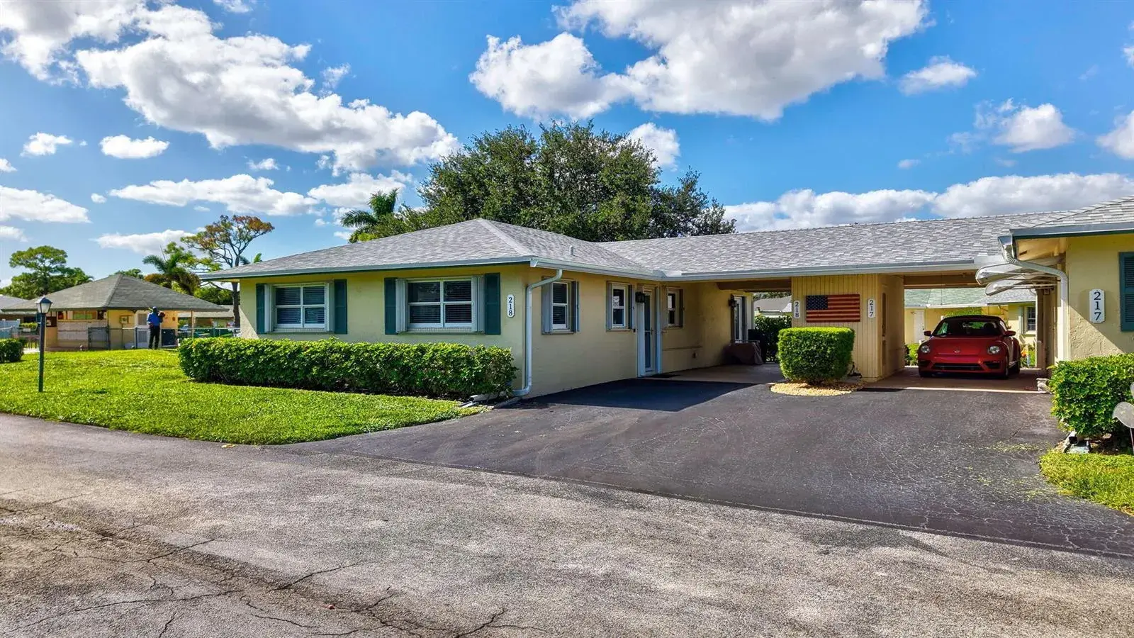 2 bedroom 2 bath Residential for sale at 218 Cardinal Lane, Delray Beach FL 33445