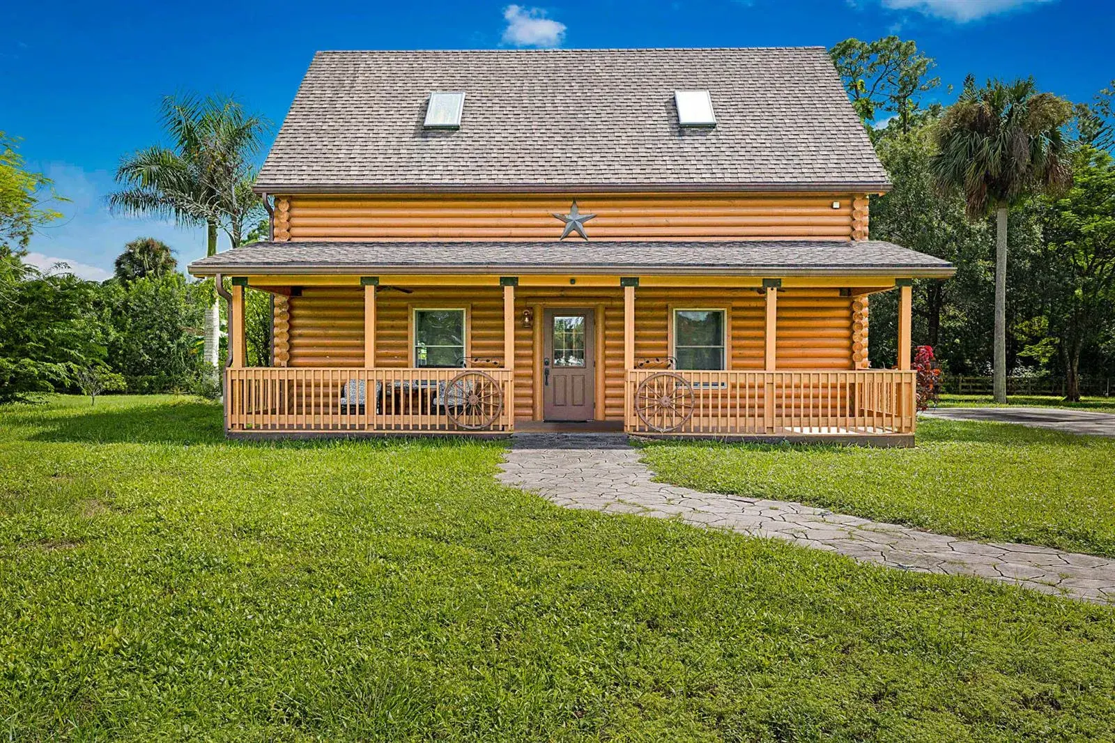 2 bedroom 1 bath Residential for sale at 14594 GRUBER Lane, FL 33470