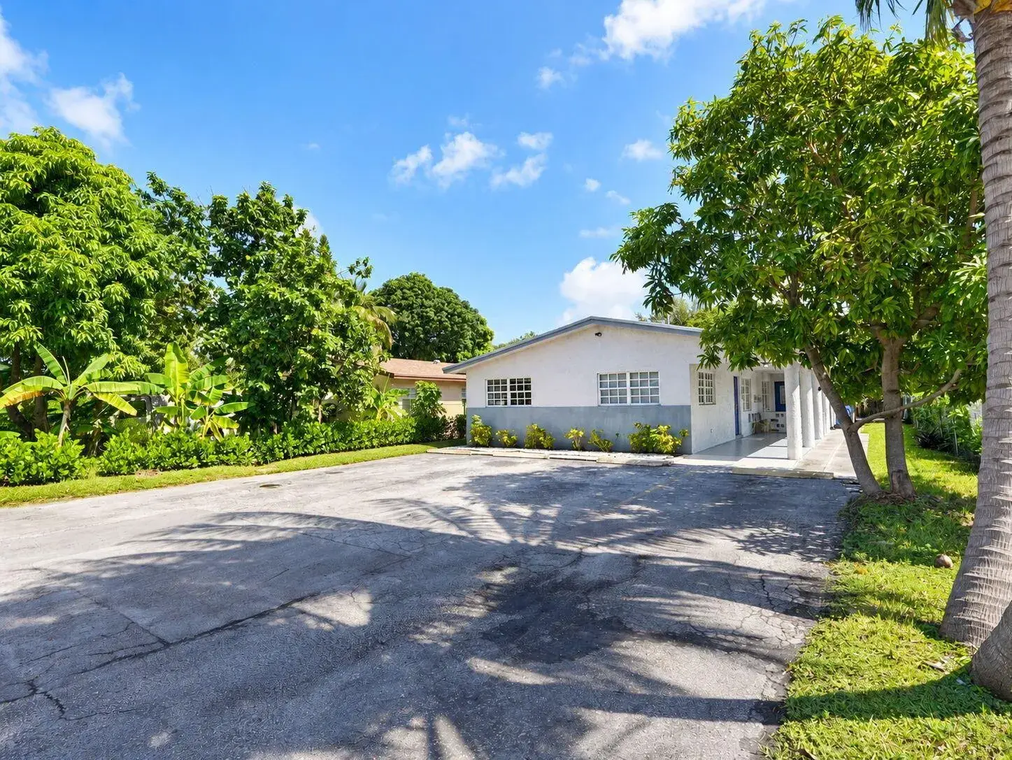 904 NE 10TH Avenue, Pompano Beach FL 33060