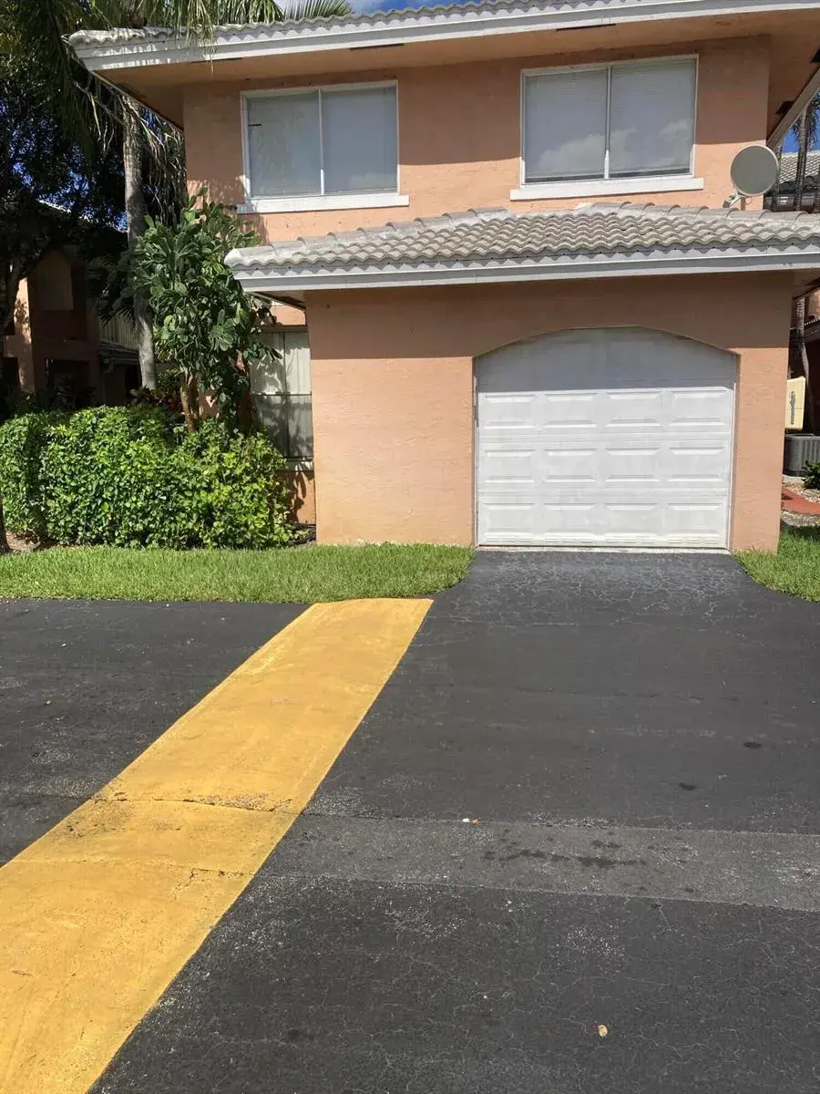 4 bedroom 2 bath Residential for sale at 3243 NW 44TH Street # 1, Oakland Park FL 33309
