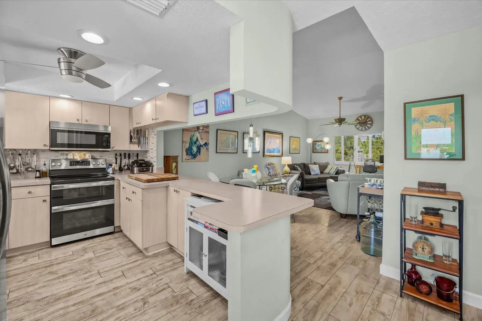 2 bedroom 2 bath Residential for sale at 2950 SE Ocean Boulevard # 6, Stuart FL 34996