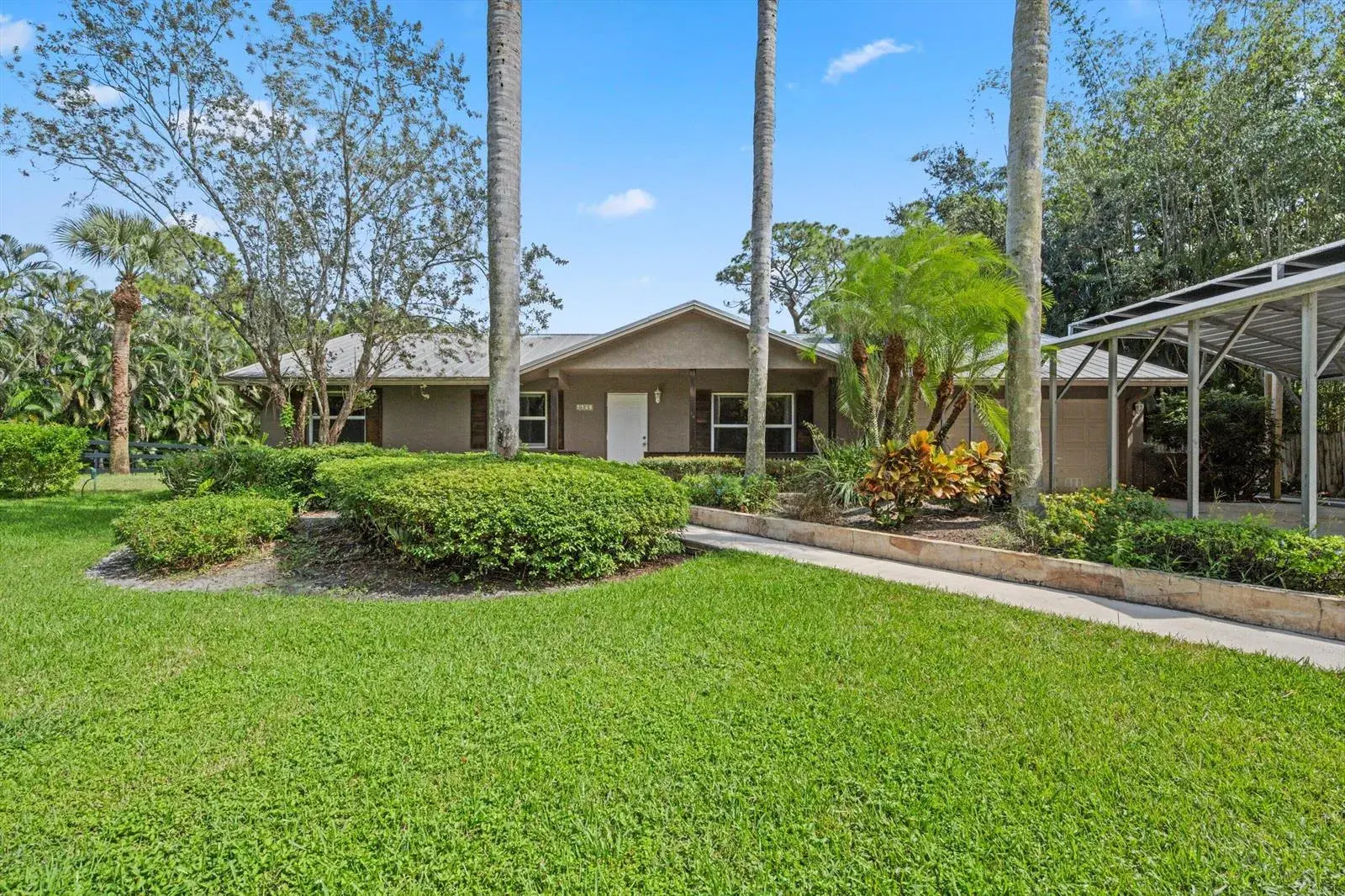 4692 122ND Drive N, FL 33411